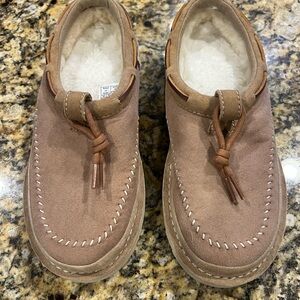 Tasman Crafted Regenerate slippers